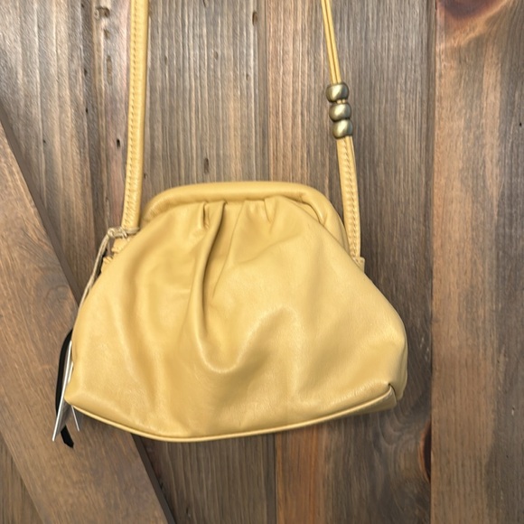 HOBO Adalyn Crossbody - Picture 10 of 13